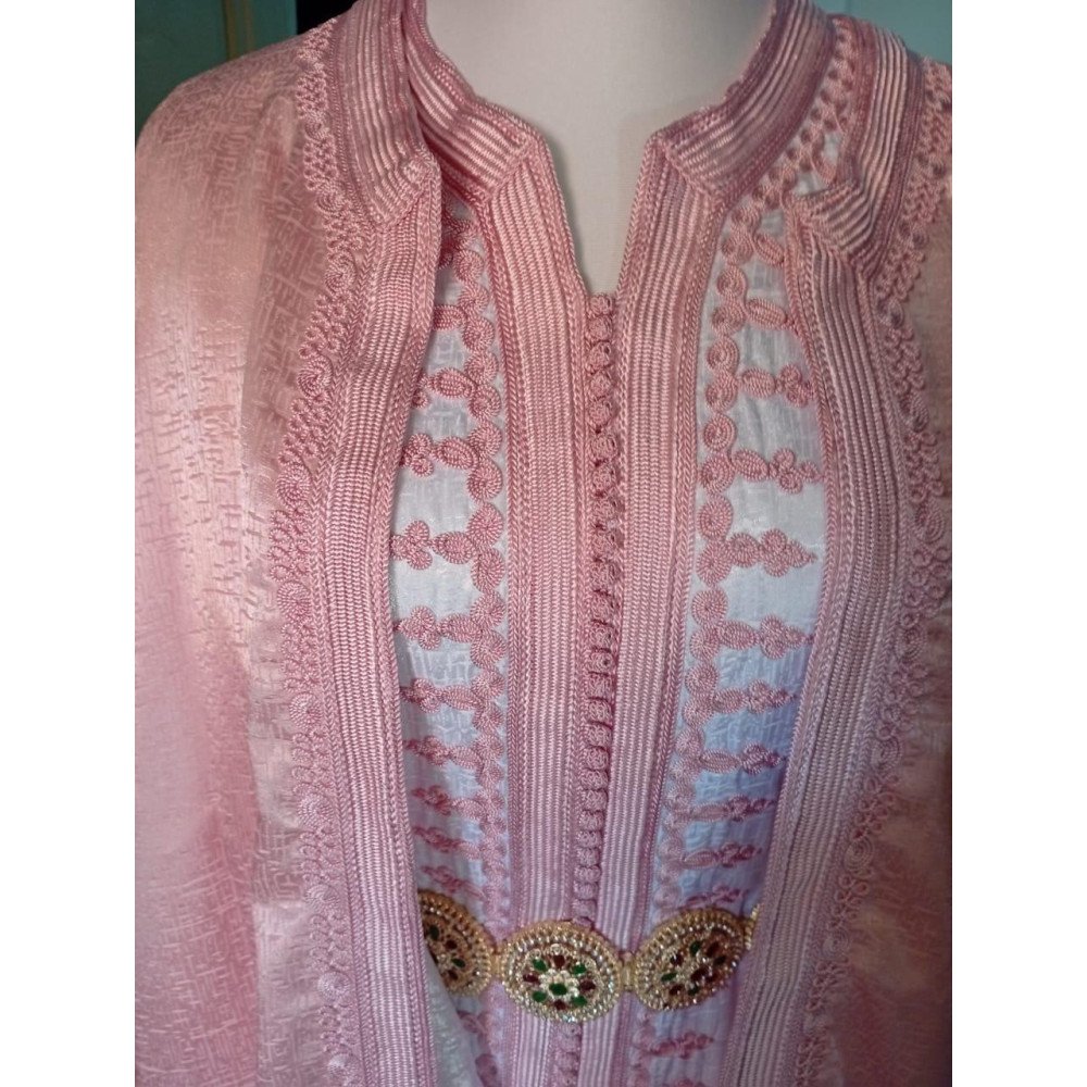Takchita Rose Poudré Broderie Raffinée & Ceinture Dorée Takchita Rose Poudré Broderie Raffinée & Ceinture Dorée