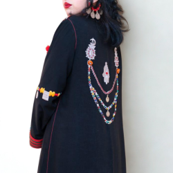Tenue Berbère d’Exception  Héritage et Élégance Amazigh