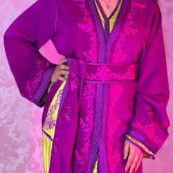 Caftan deux pièces brodé – Violet royal et vert anis