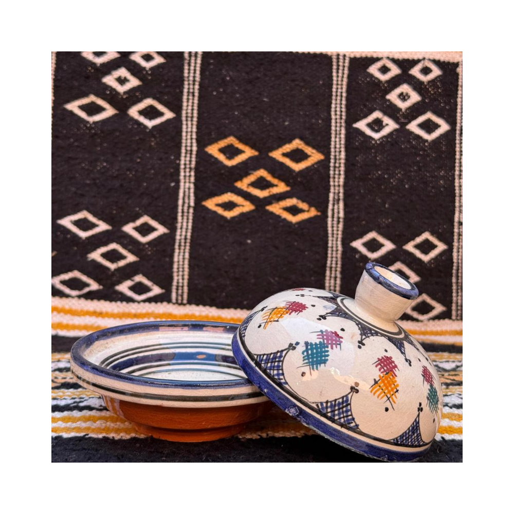 Tajine Traditionnel en Céramique Peinte à la Main Tajine Traditionnel en Céramique Peinte à la Main