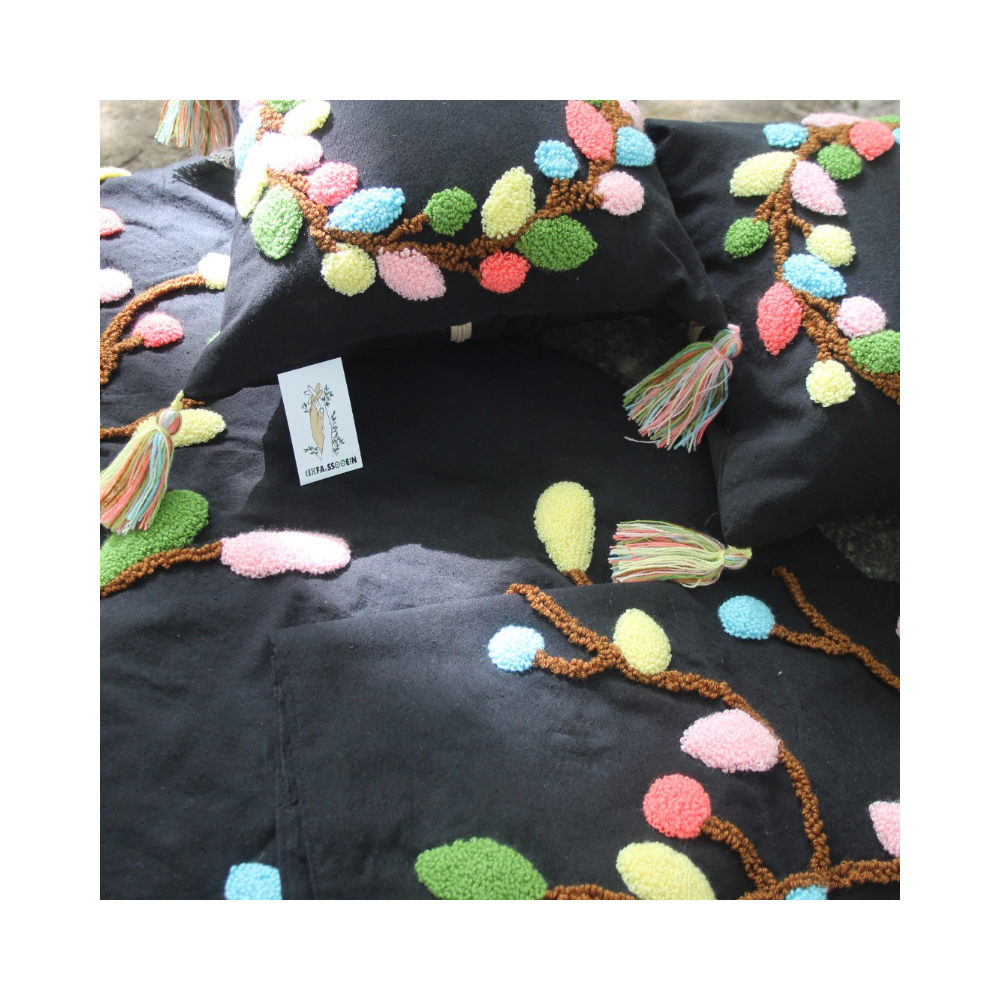 Ensemble en Broderie Orientale Ensemble en Broderie Orientale