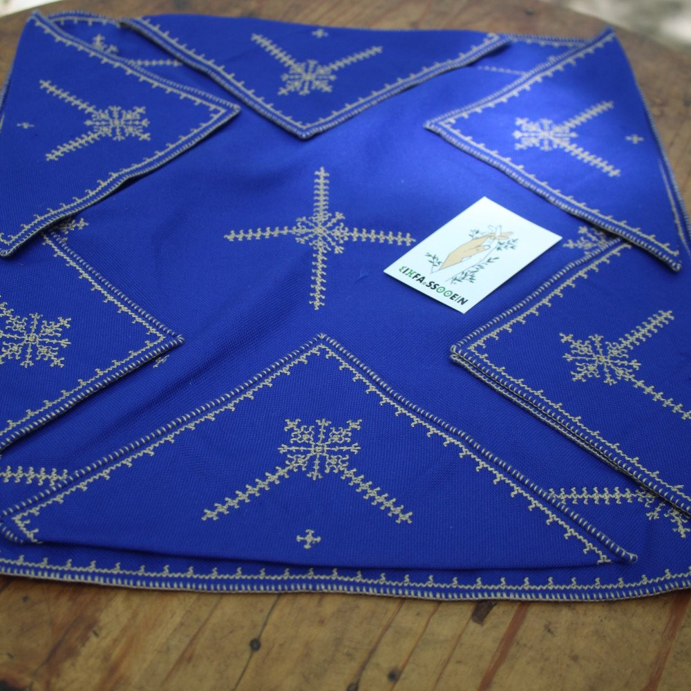 Couvre-plateau en Broderie "Tirz el Hesab" Couvre-plateau en Broderie "Tirz el Hesab"