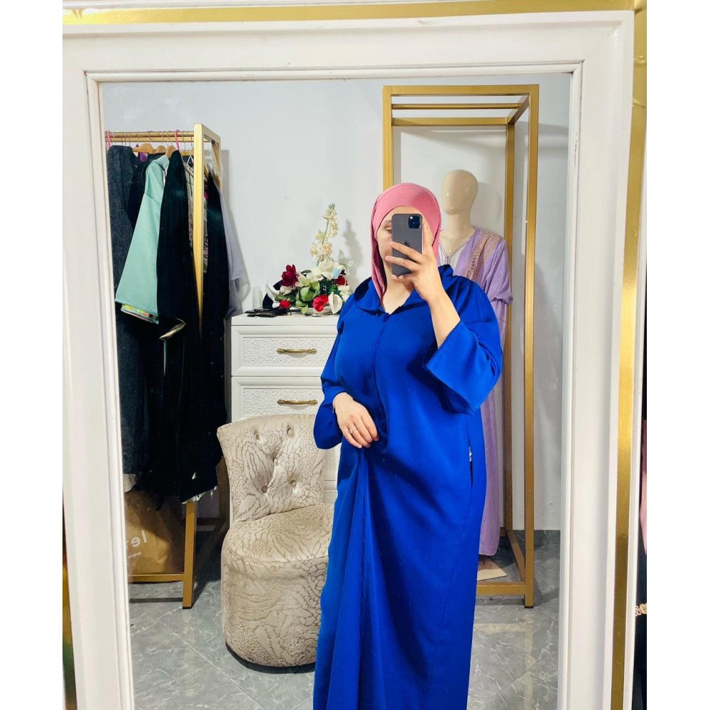 DJellaba bleue royale en tissu crêpe léger DJellaba bleue royale en tissu crêpe léger