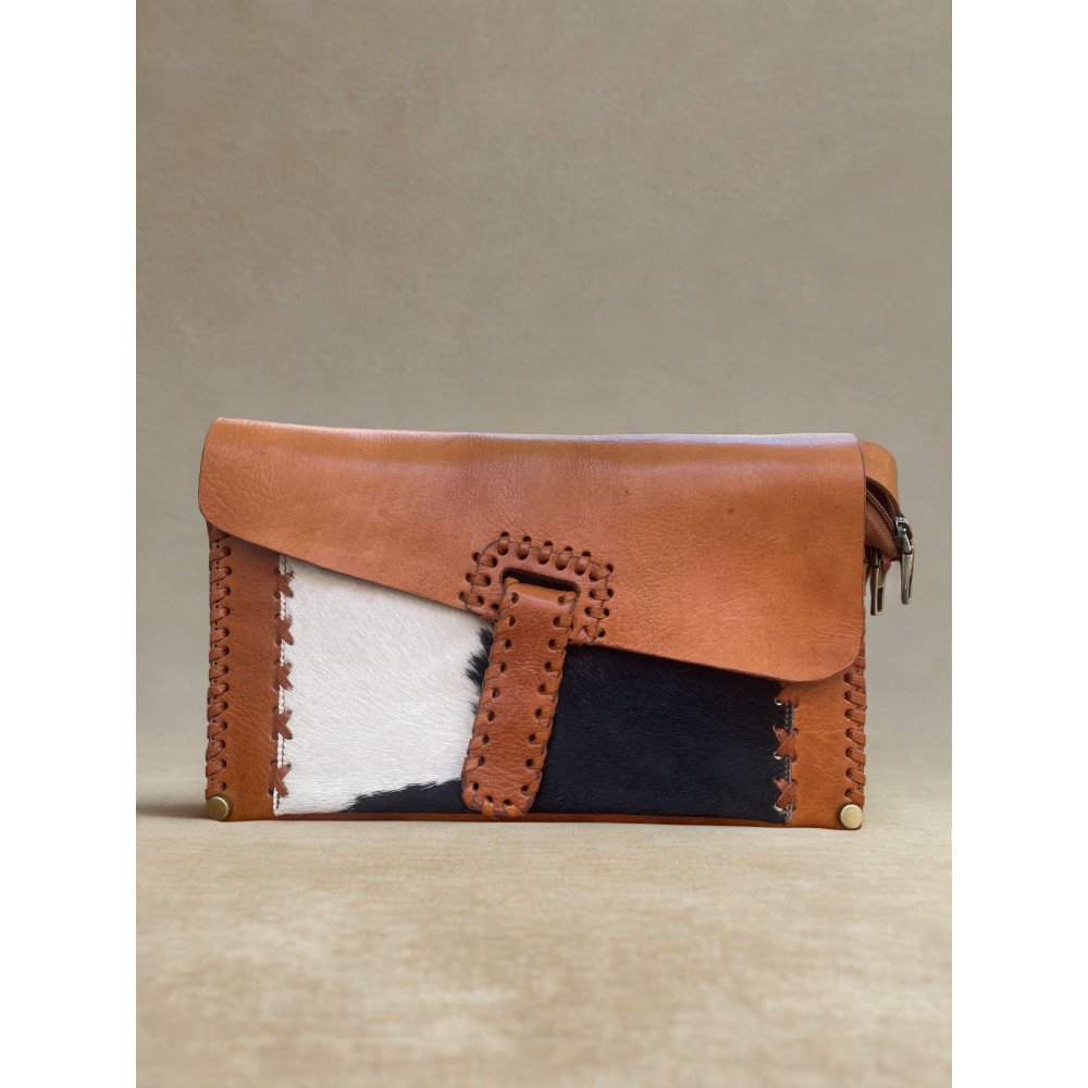 Pochette en cuir et peau naturelle Pochette en cuir et peau naturelle
